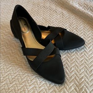 Bandolino black flats. New without tags.